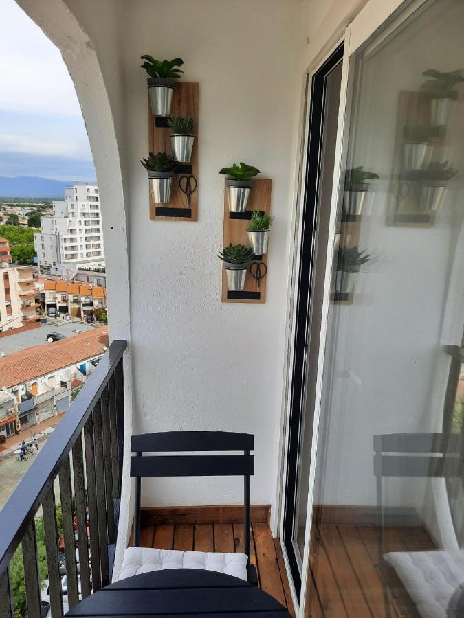 Place Of Peace * Empuriabrava