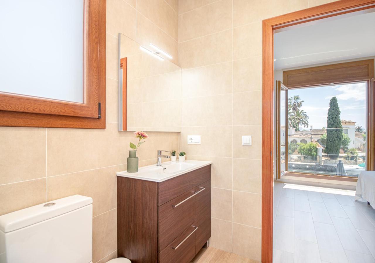 Apart-rent Casa Al Canal Llobregat Ampuriabrava