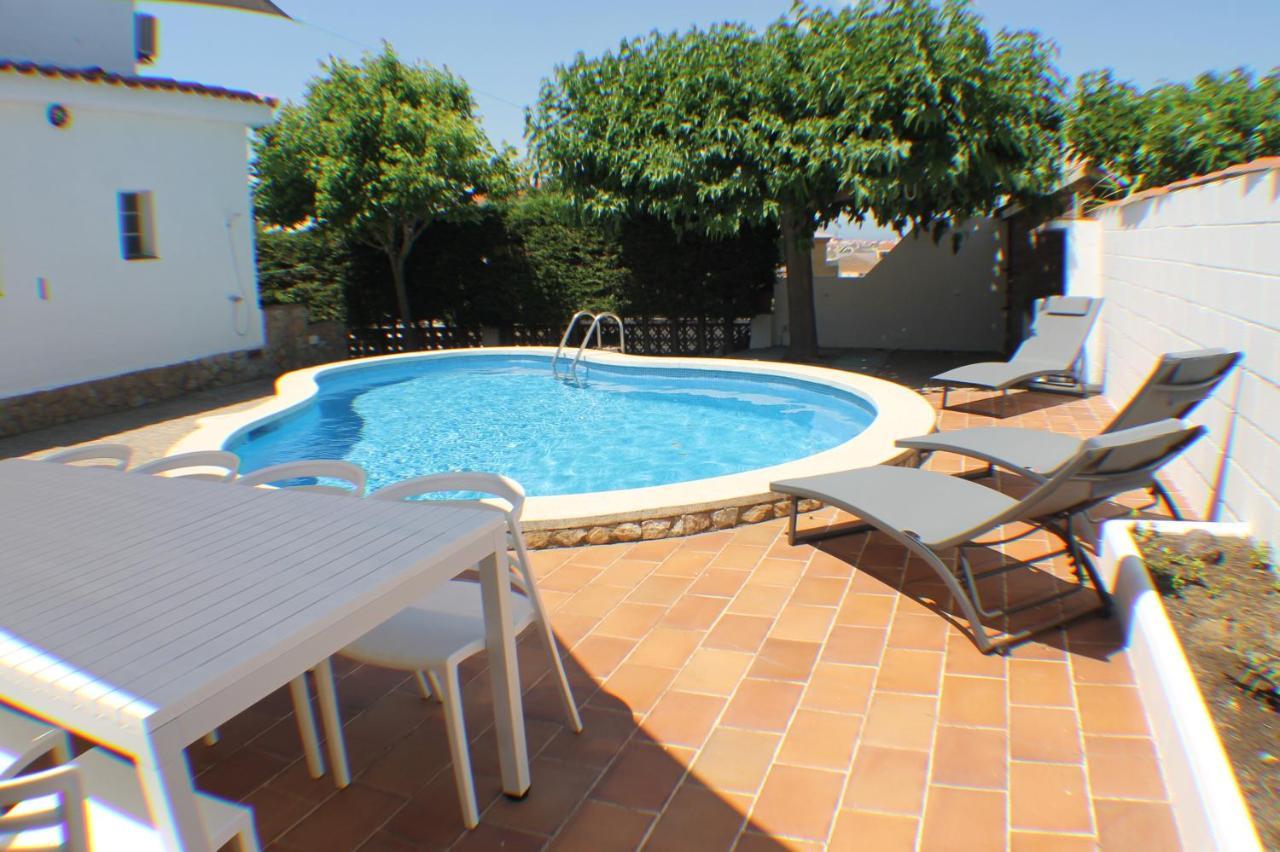 Agi Grecs Holiday home *