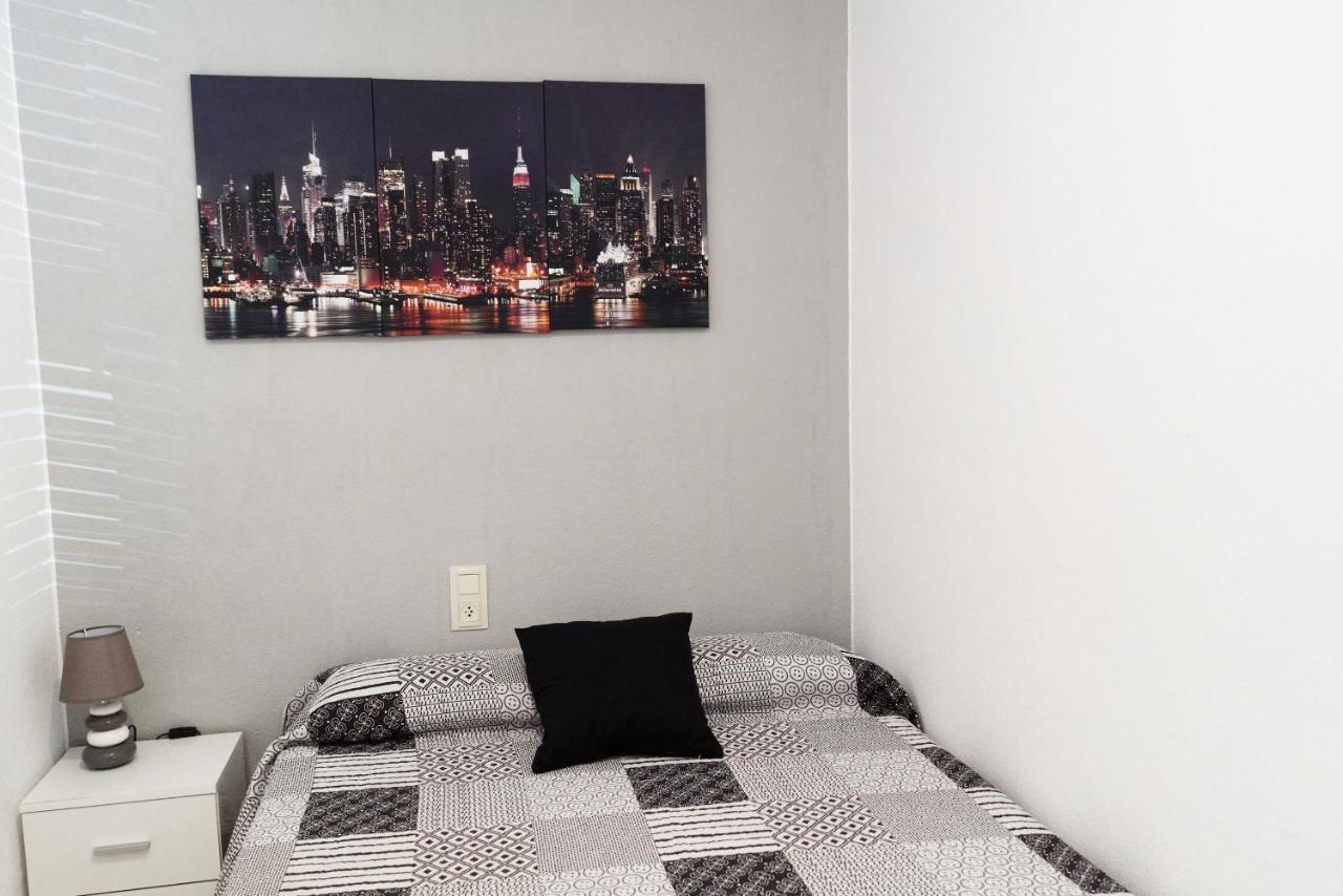 Apartamento Con Piscina De Temporada A 50m Del Mar Apartment *