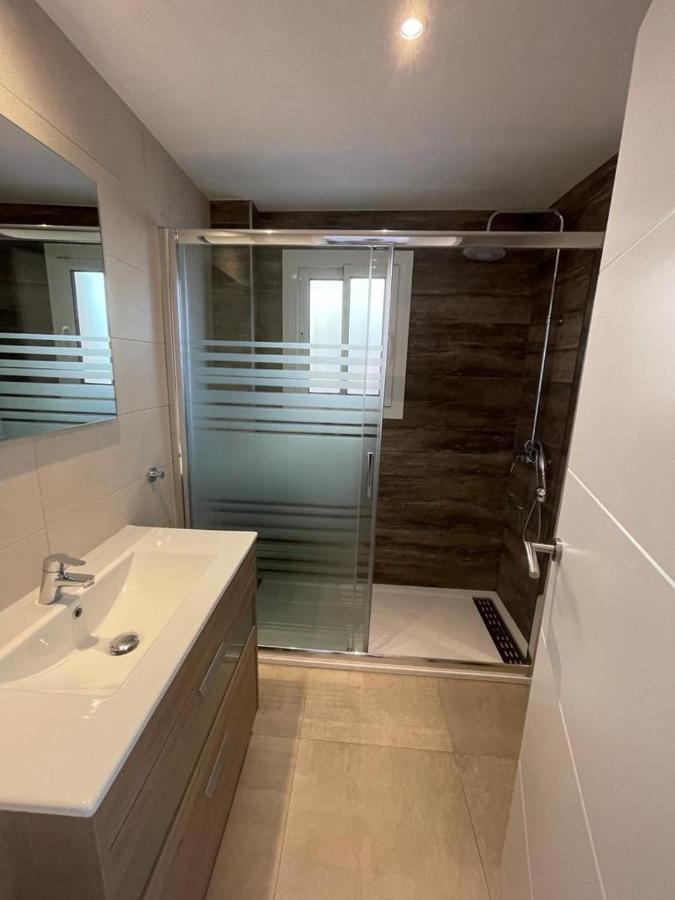 Piso A 150 Mts De La Playa Con Espectacular Terraza Y Wifi Apartamento *