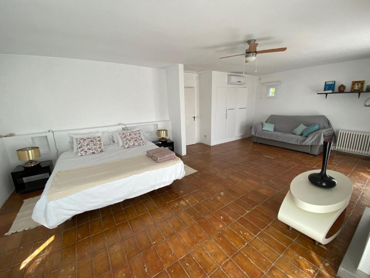 Cala Castell Suites Pensión Vall-Llobrega