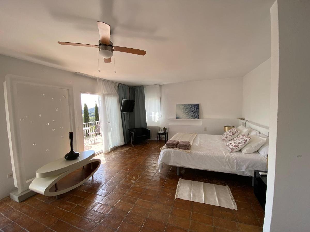 Pensión Cala Castell Suites