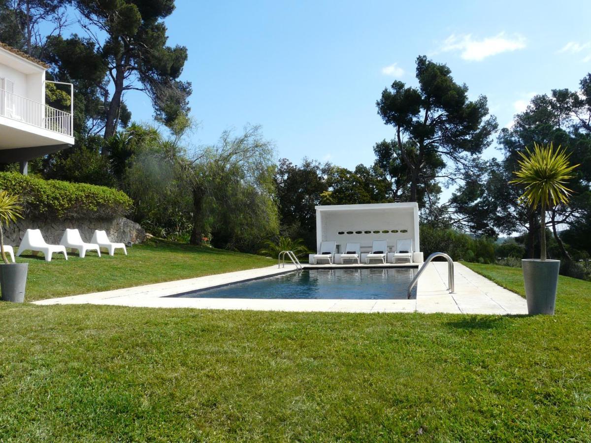 Cala Castell Suites Pensión