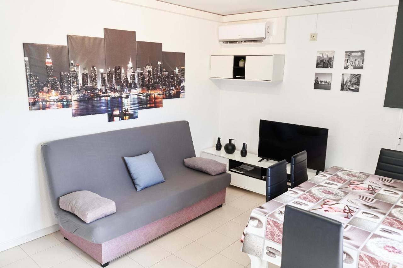 Apartamento Con Piscina De Temporada A 50m Del Mar *
