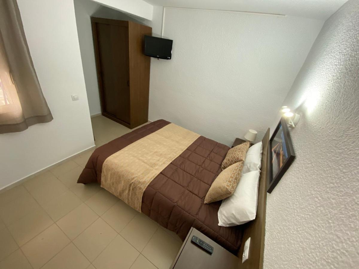 Ar Easy Isern * Blanes