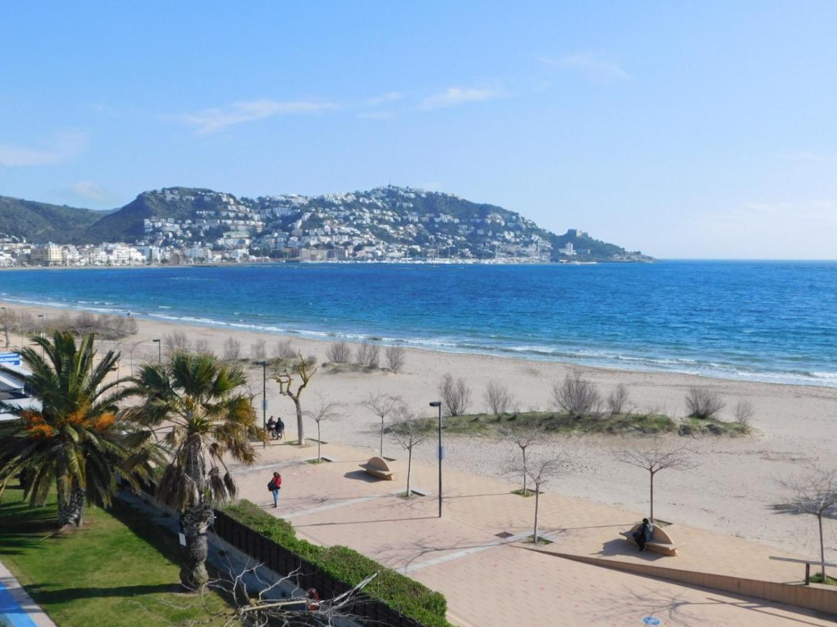 Apartment Gmid Immo Oasis Atico Roses