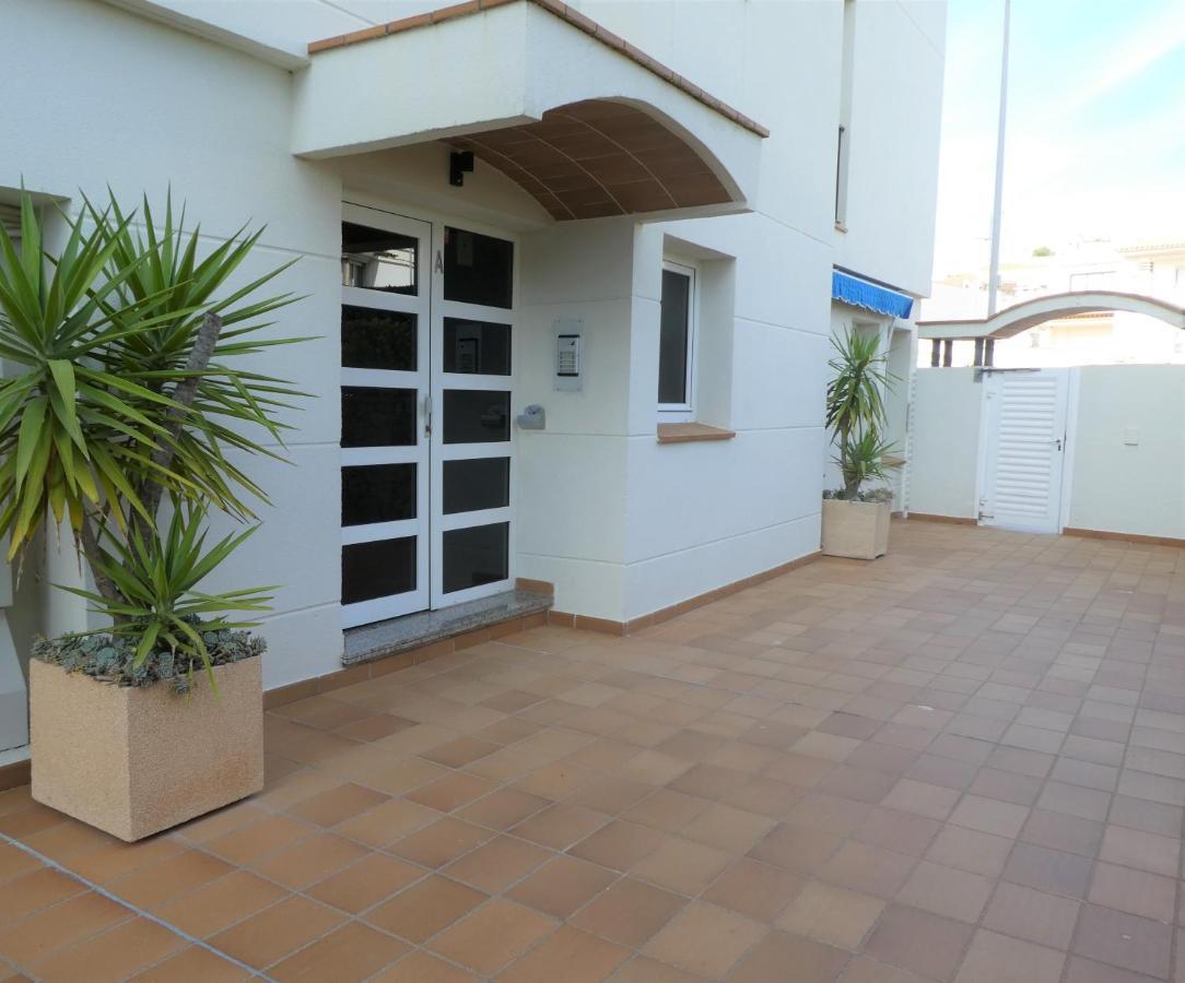Club Nautic Apartment *