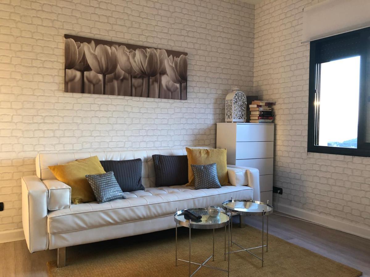 Charming & Peaceful With Swimming Pool Apartment