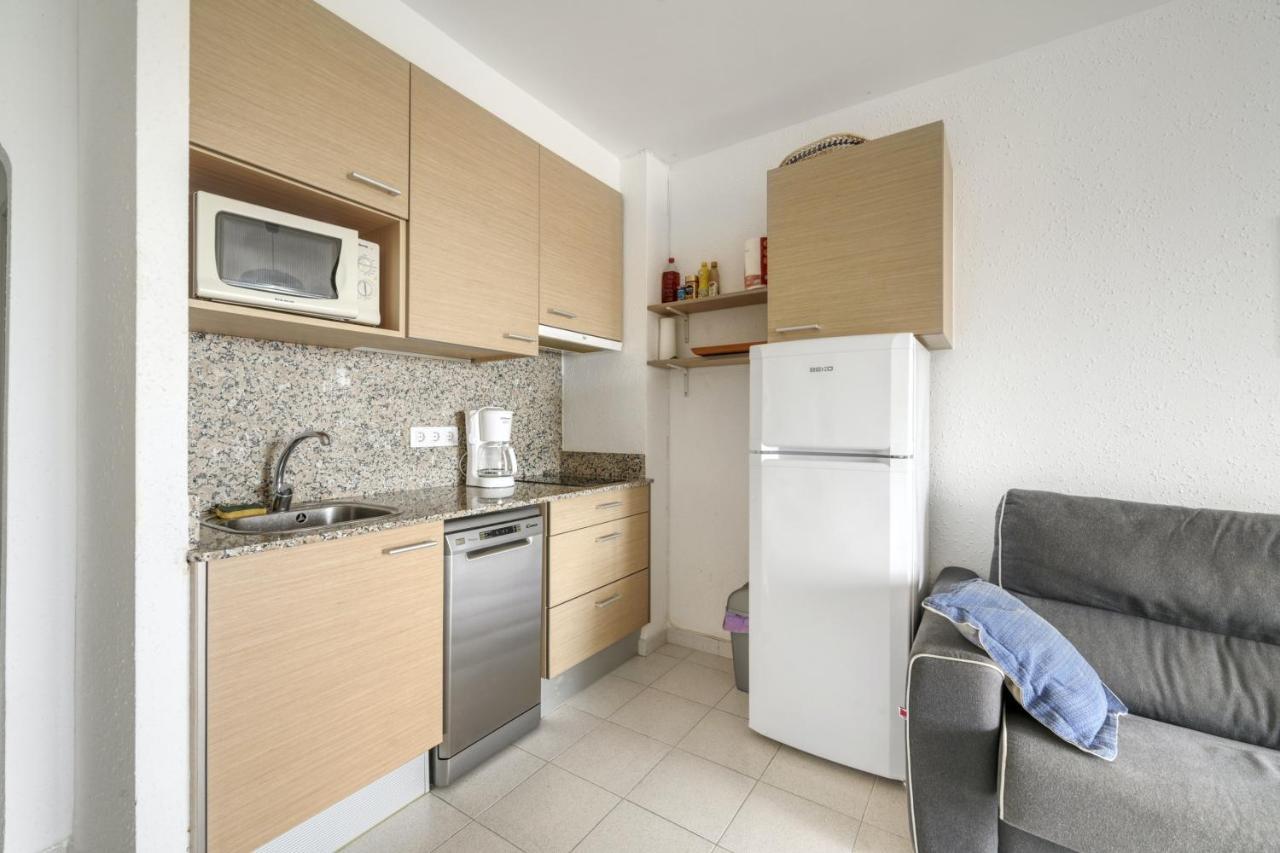 Apartamento Comfortable With Sea View And Pool In 30 M²