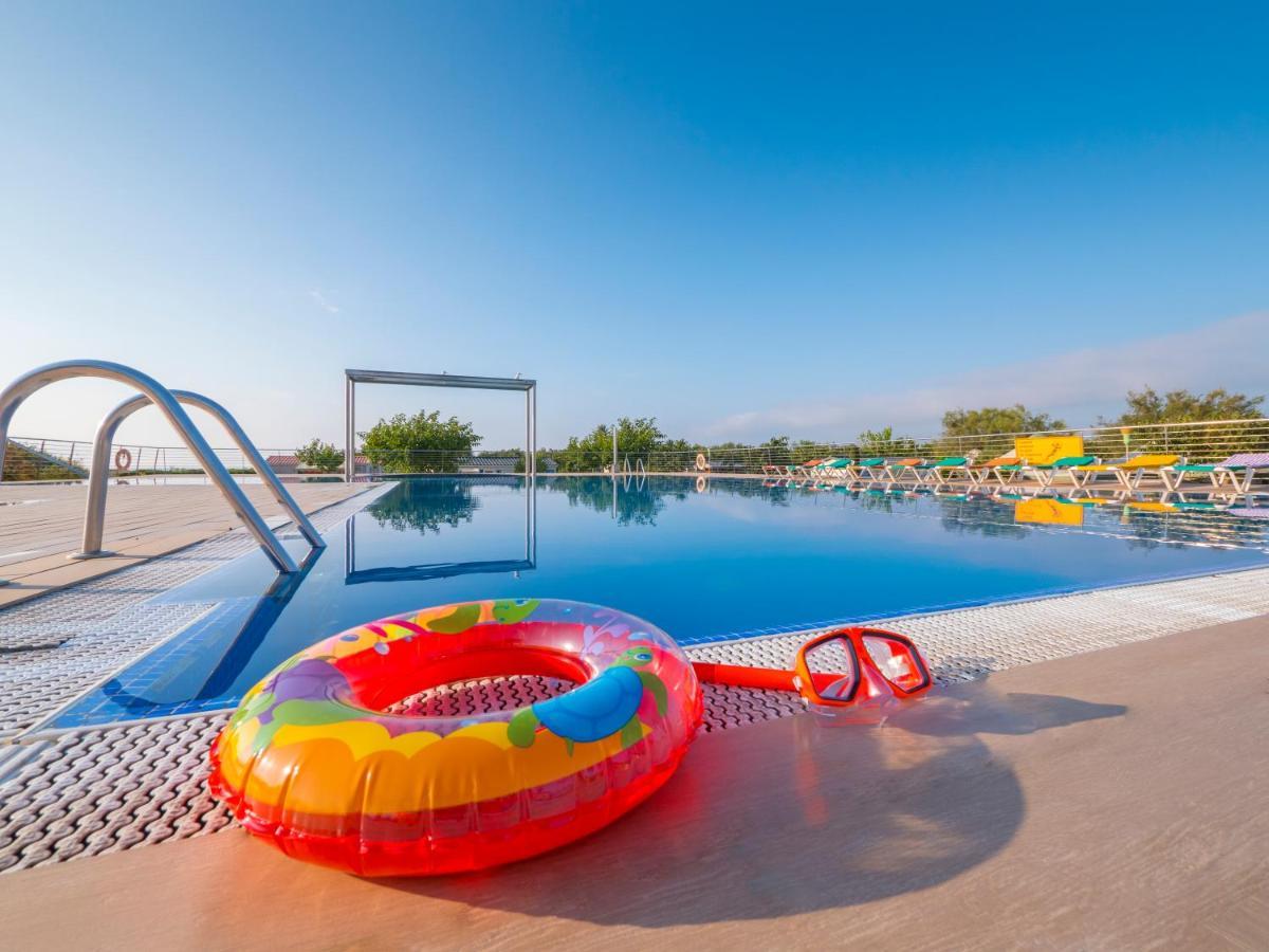 Vacanceselect Mobil Homes Camping Castell Mar