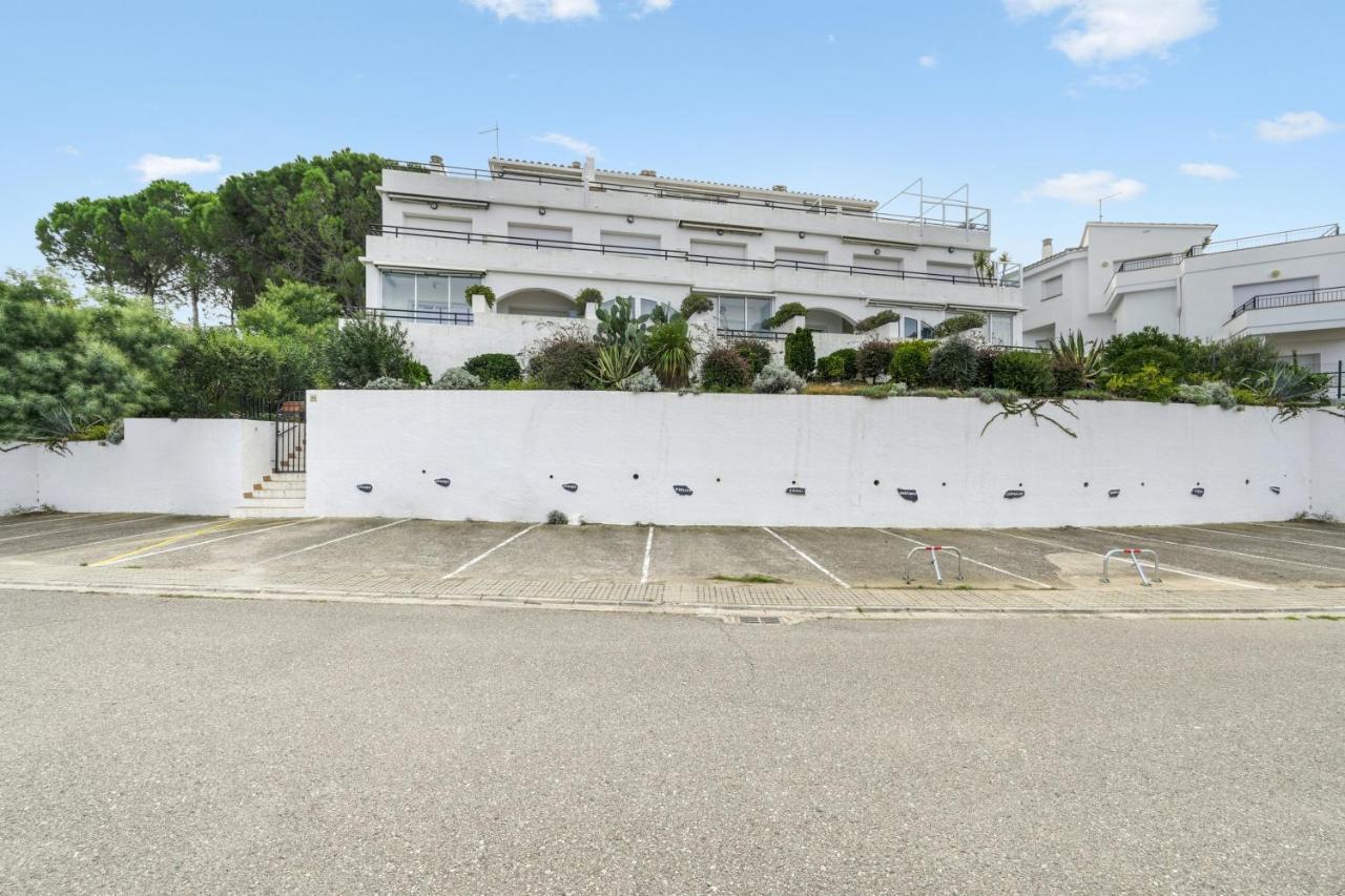 Apartamento Comfortable With Sea View And Pool In 30 M²