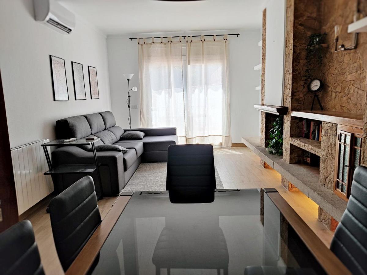 Apartamento Puig. Amplio, Luminoso Y Con Gran Terraza. *