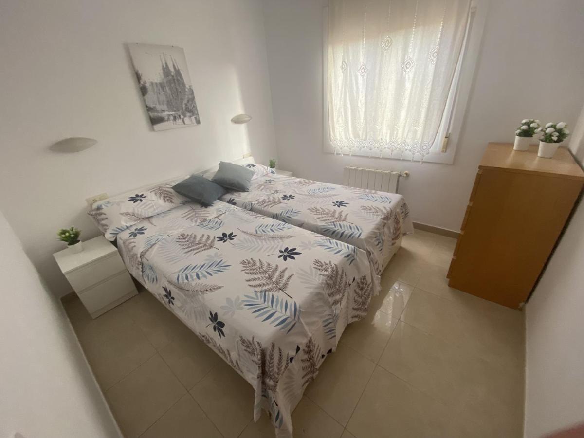 Spacious, Sunny In Close To The Center And The Beach Apartamento