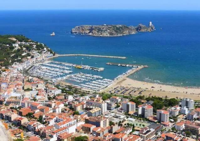 Bon Dia 33 Sistach *