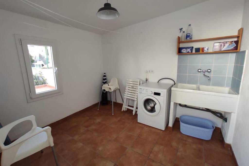 Apartamento Puig. Amplio, Luminoso Y Con Gran Terraza. *