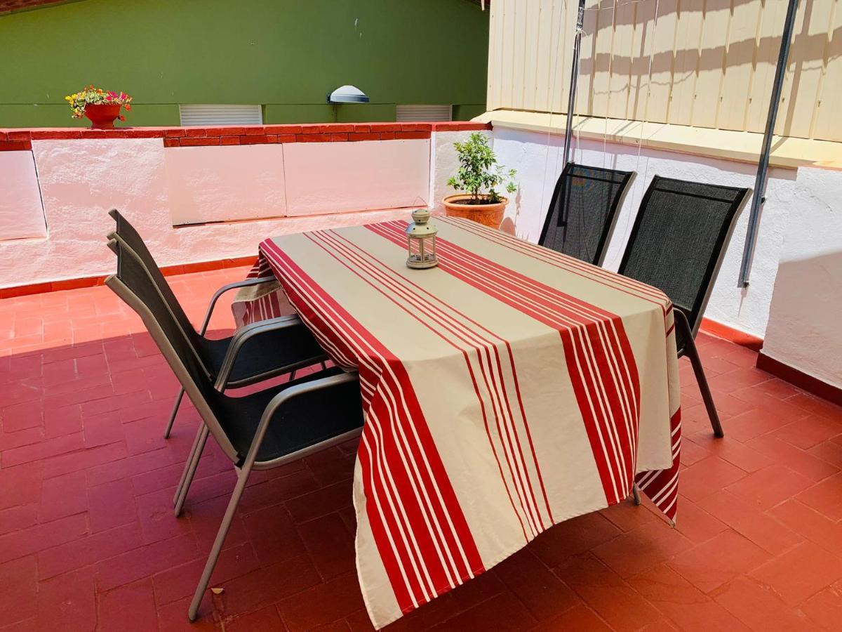 Apartamento Con Terraza Y Parking Privado *