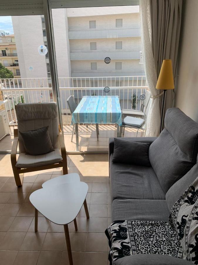 Apartment Pour 4 Personnes A 2 Pas De La Roses