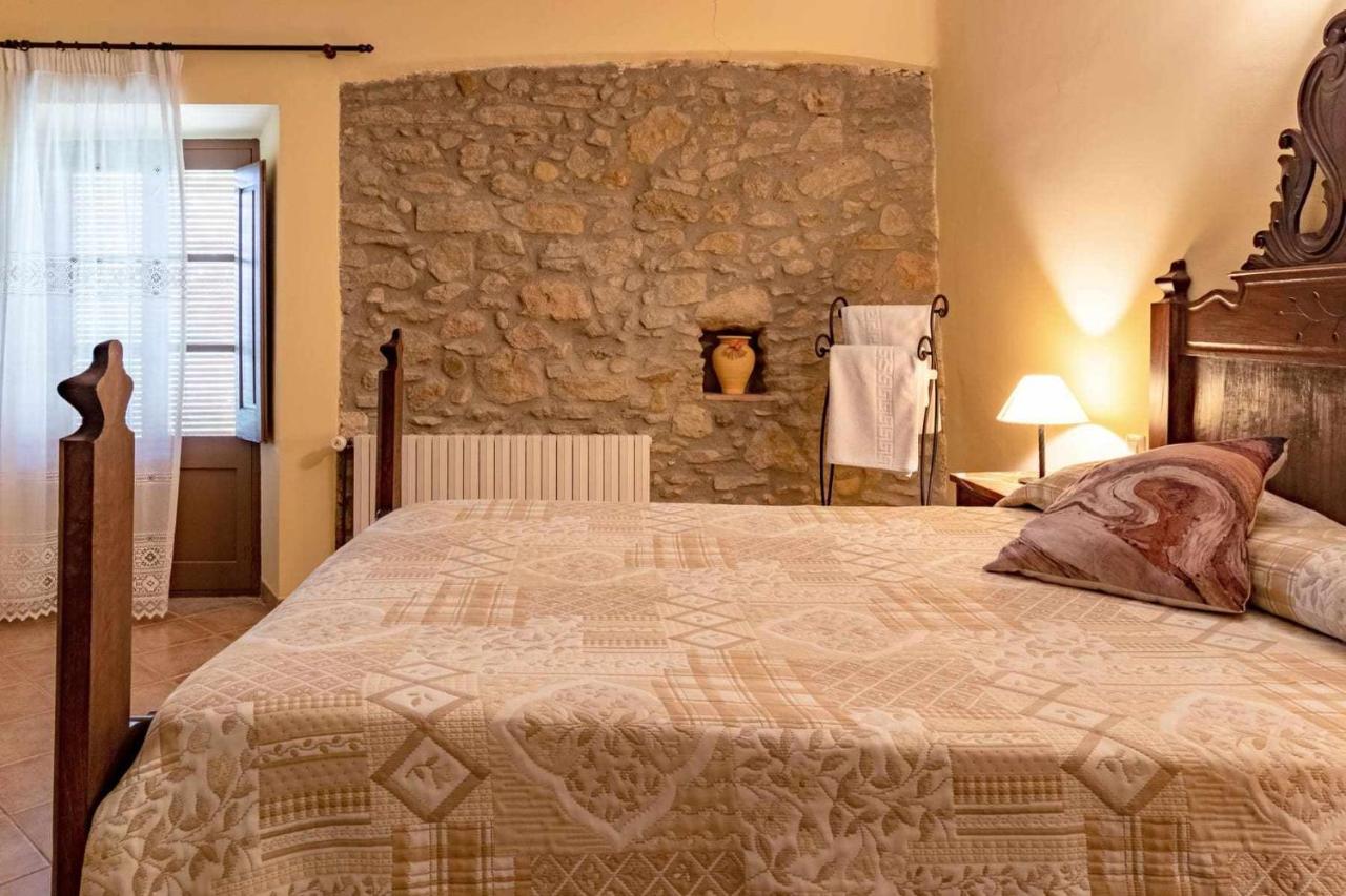 Mas Dels Frares Casa Rural En Entorno Natural