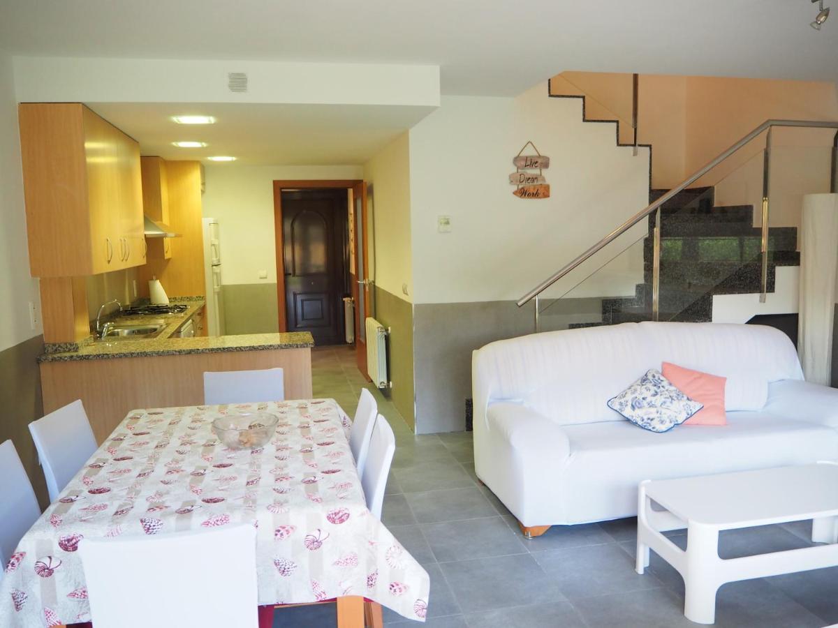 Casa L'escala, Piscina Comuntària I Jardí Privat Сasa de vacaciones L' Escala