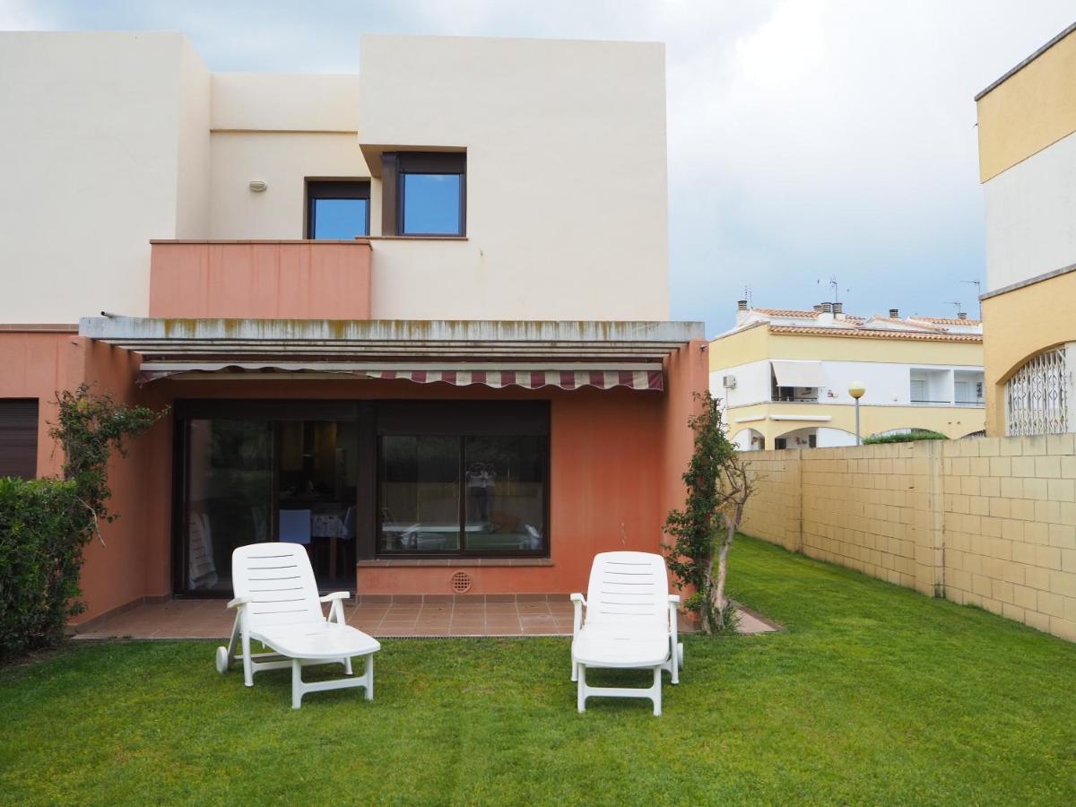 Casa L'escala, Piscina Comuntària I Jardí Privat Сasa de vacaciones
