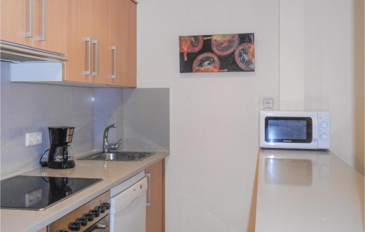 1 Bedroom Cozy In Sant Feliu de Guixols
