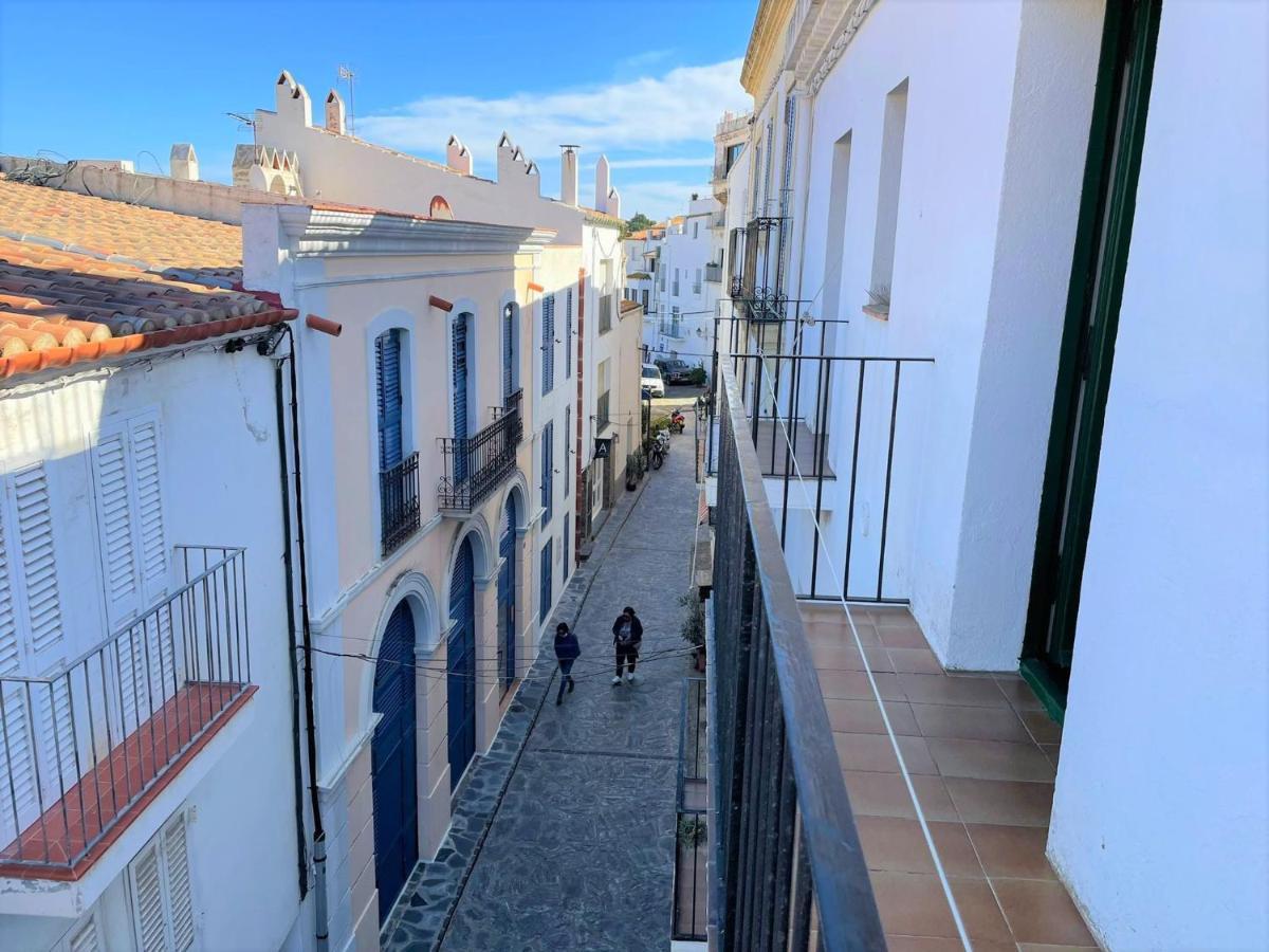 Unió - En El Casco Antiguo Cadaqués