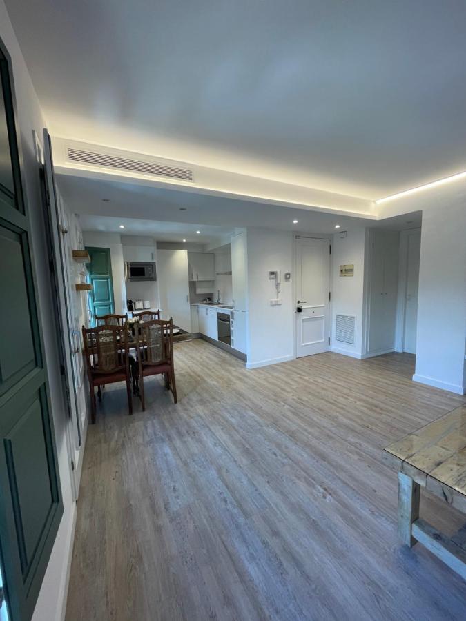Modern In The Heart Of Old Town Gerona