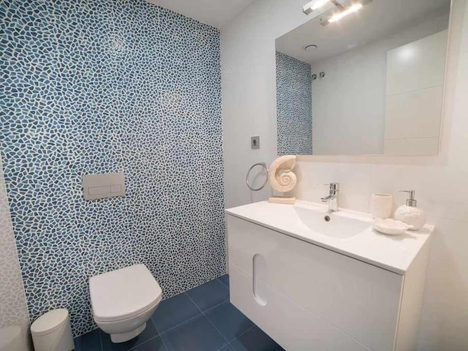 Apartamento Lujoso A 1a Línea Del Mar Lloret de Mar