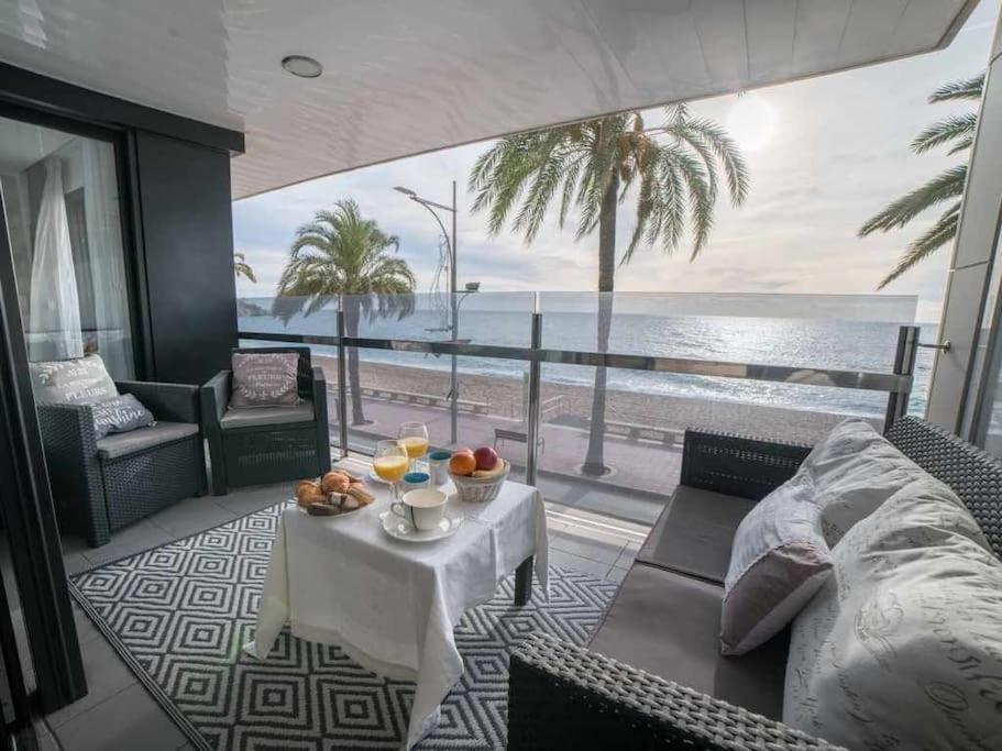 Apartamento Lujoso A 1a Línea Del Mar *