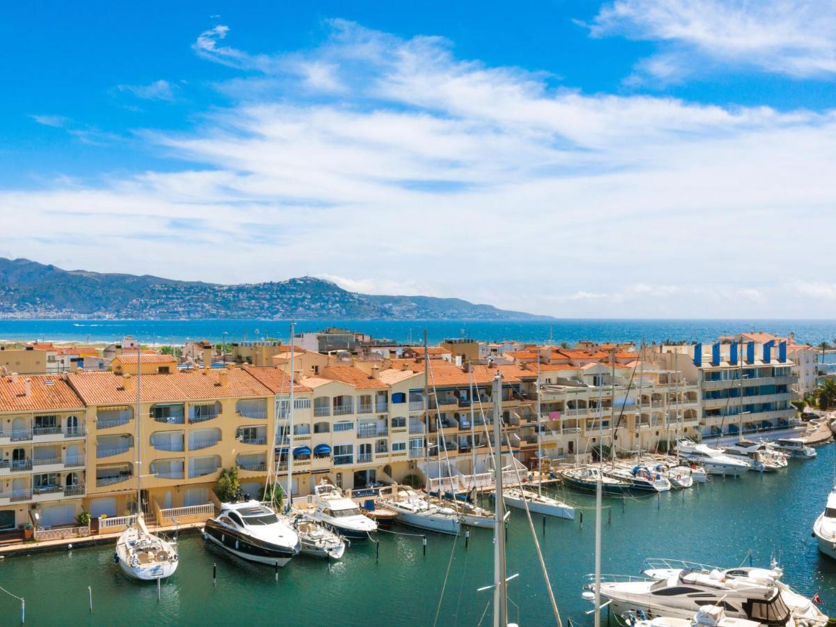 Club Nautic-17 By Interhome Apartment Empuriabrava
