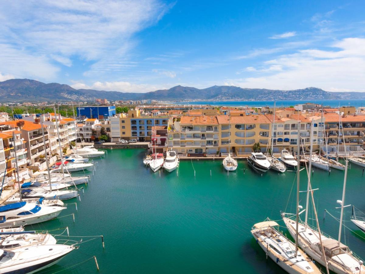 Club Nautic-17 By Interhome Apartment *