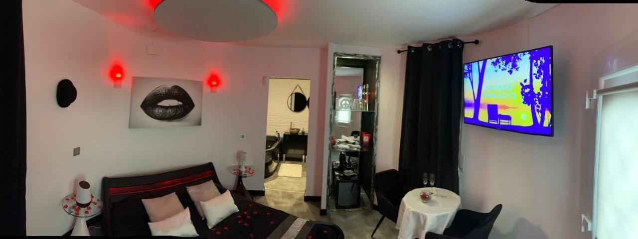 Сasa de vacaciones Maison Sur Canaux Marina Avec 4 Suites Dont 1 Balnéo Jacuzzi *