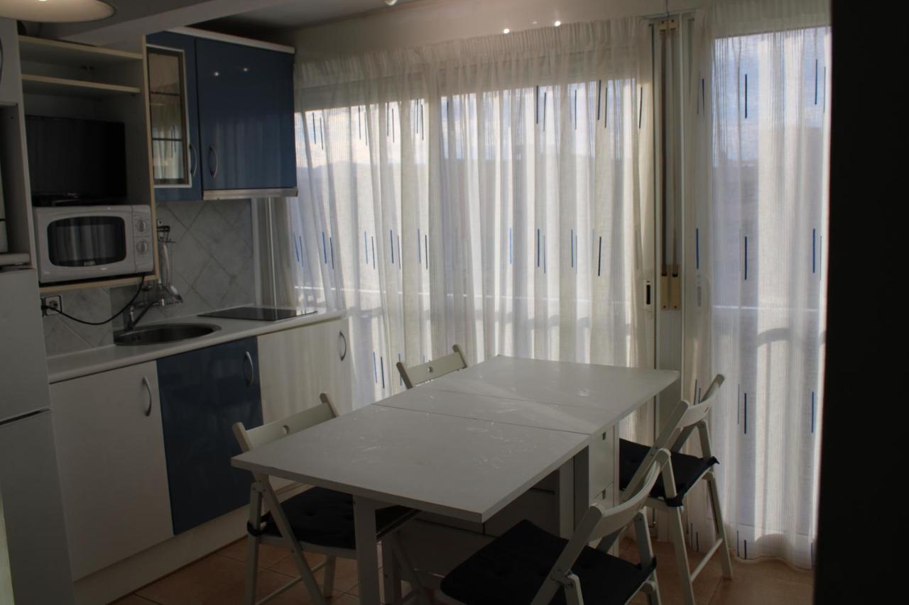 Estudio Primera Linea De Mar Con Piscina Y Parking