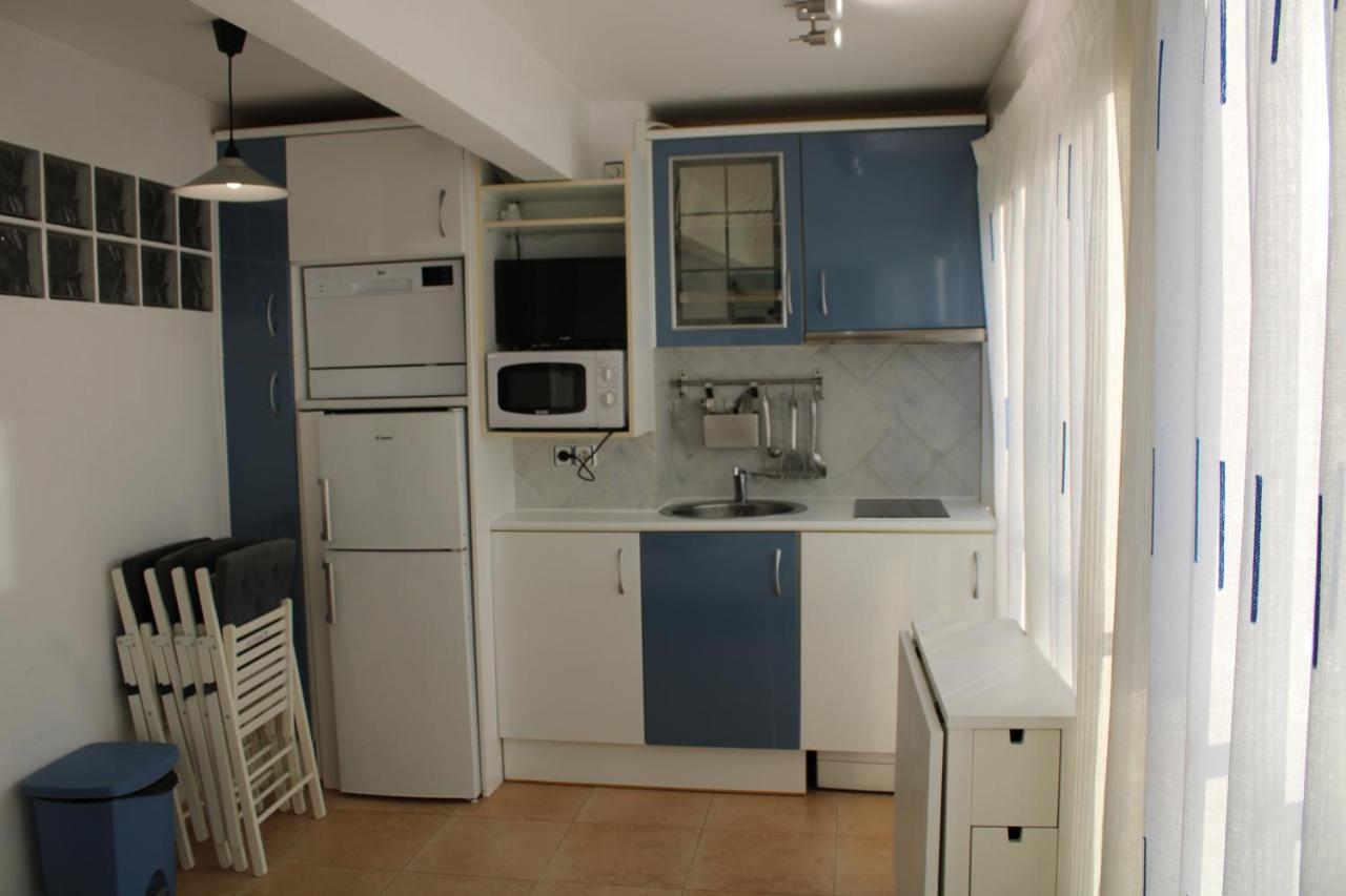 Apartment Estudio Primera Linea De Mar Con Piscina Y Parking