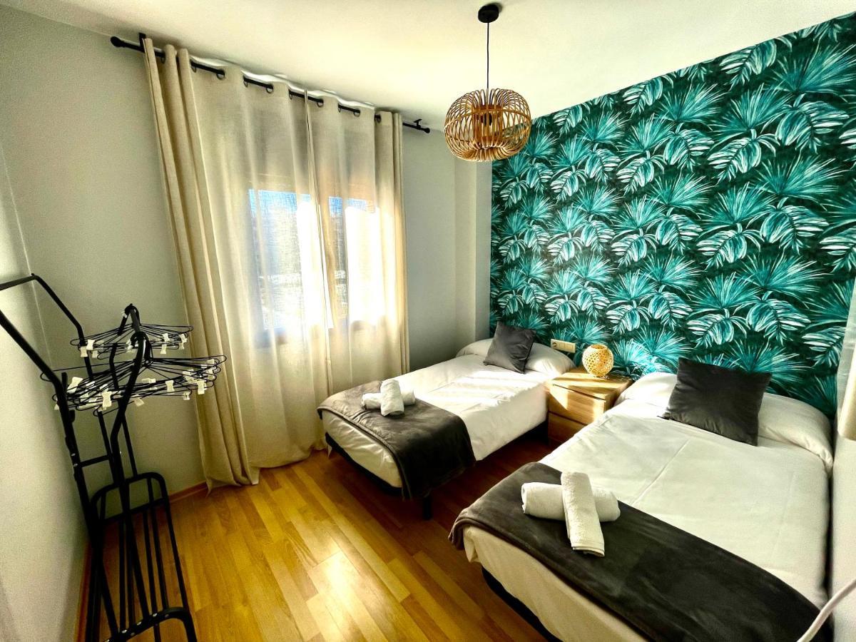 Seahomes Vacations, Fenals Beach&chic, Pk, Full Equipped * Lloret de Mar