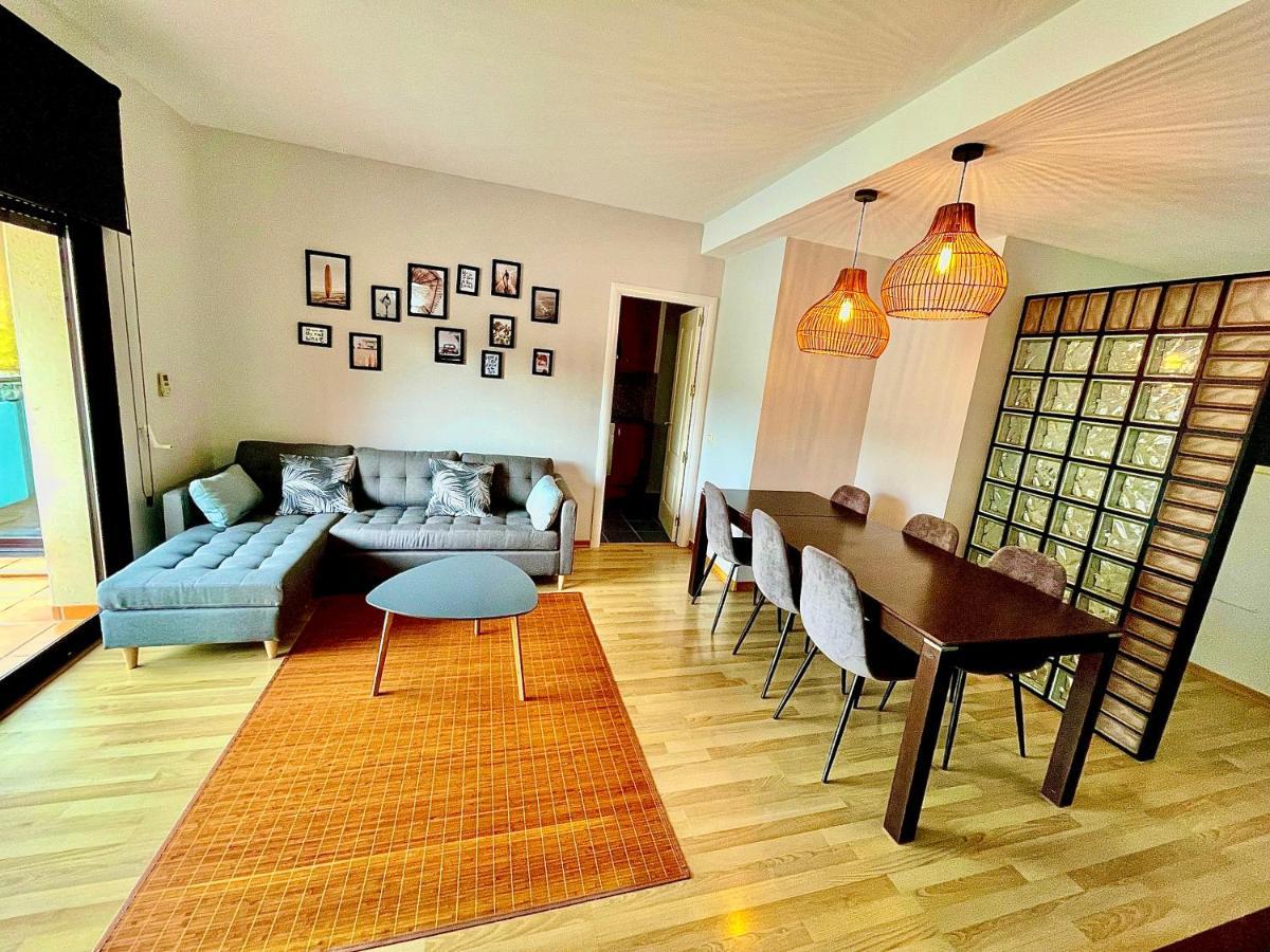 Seahomes Vacations, Fenals Beach&chic, Pk, Full Equipped * Lloret de Mar