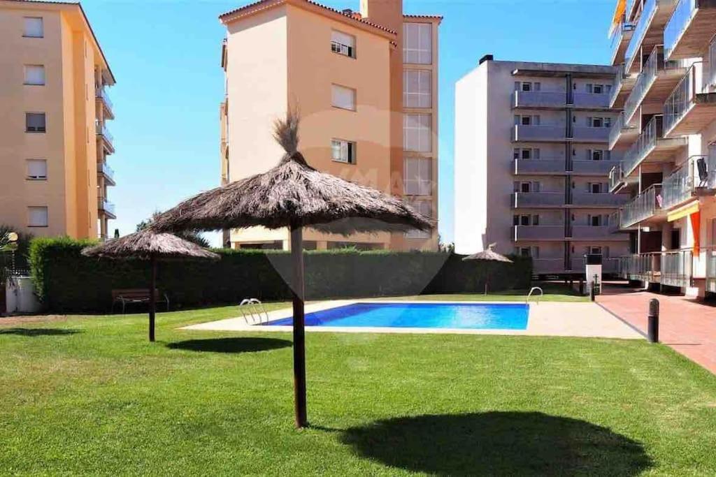 2 Avec 3 Piscines Et Parking Gratuit Apartment *