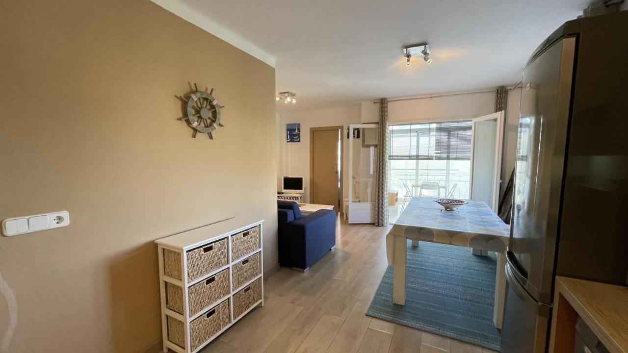 Apartamento En Canyelles Playa Con Vistas Al Mar Apartamento