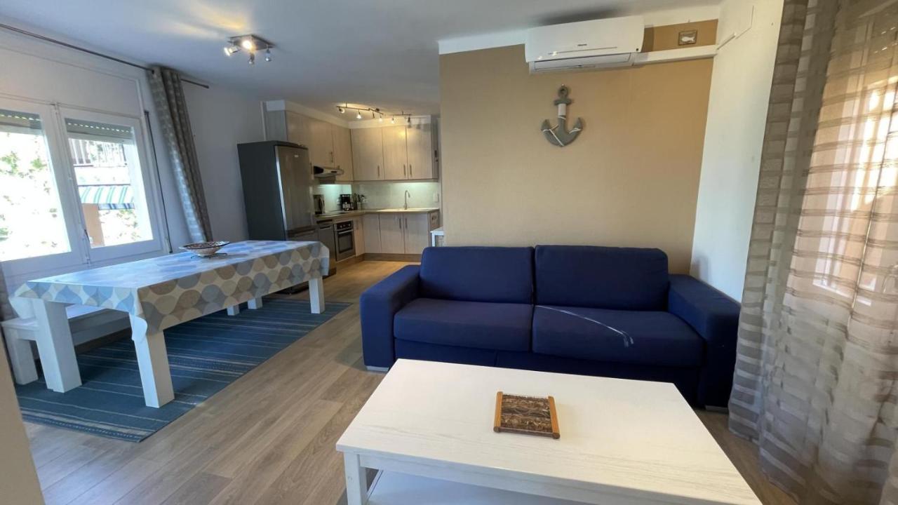 Apartamento En Canyelles Playa Con Vistas Al Mar Apartamento