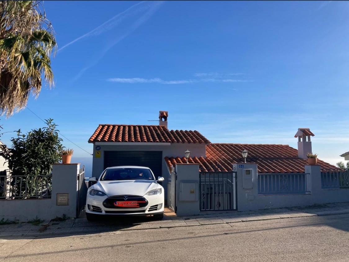 Seahomes Vacations, La Casa Blue Mediterranean Lifestyle * Blanes