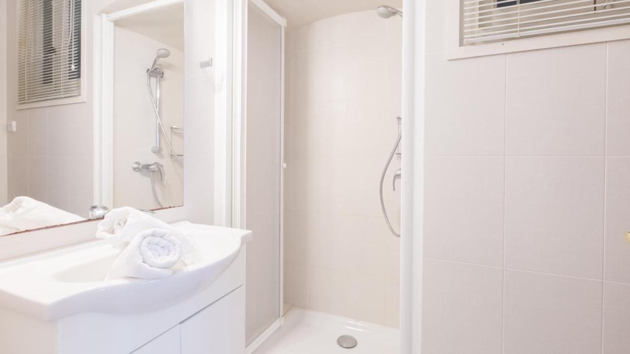 Apartment 1blan - *