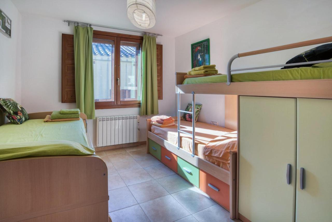 Apartamento 150 M Playa Tossa Apartment *