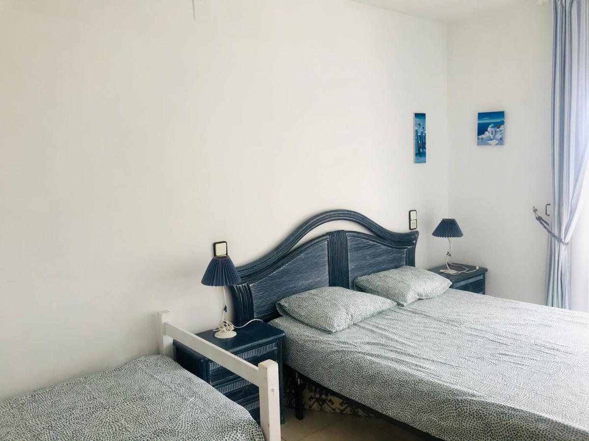 Dulce Vida 1, Apartamento Con Piscina Comunitaria, Vistas Al Mar Y Wifi Apartment Roses