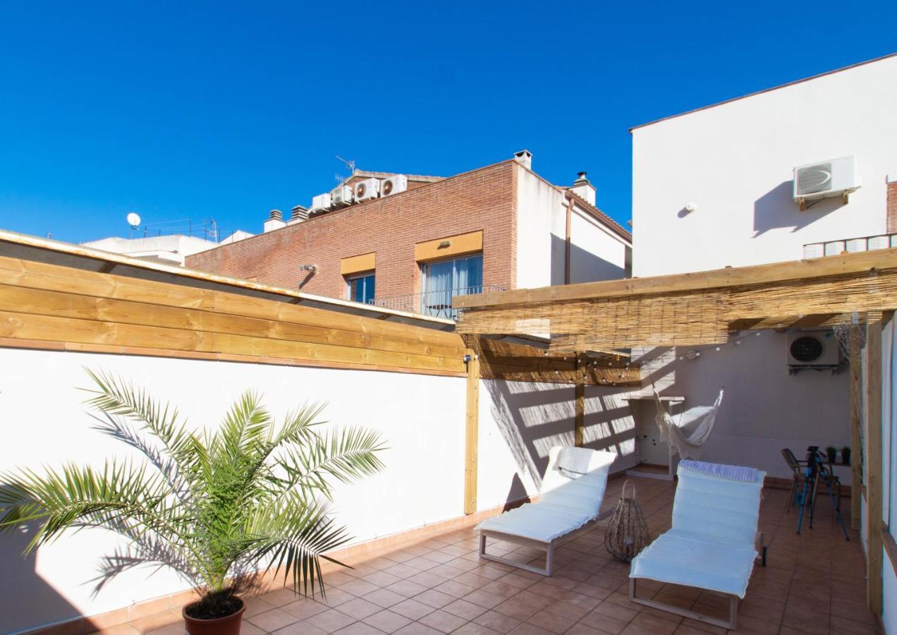 Patio Budget 11 *