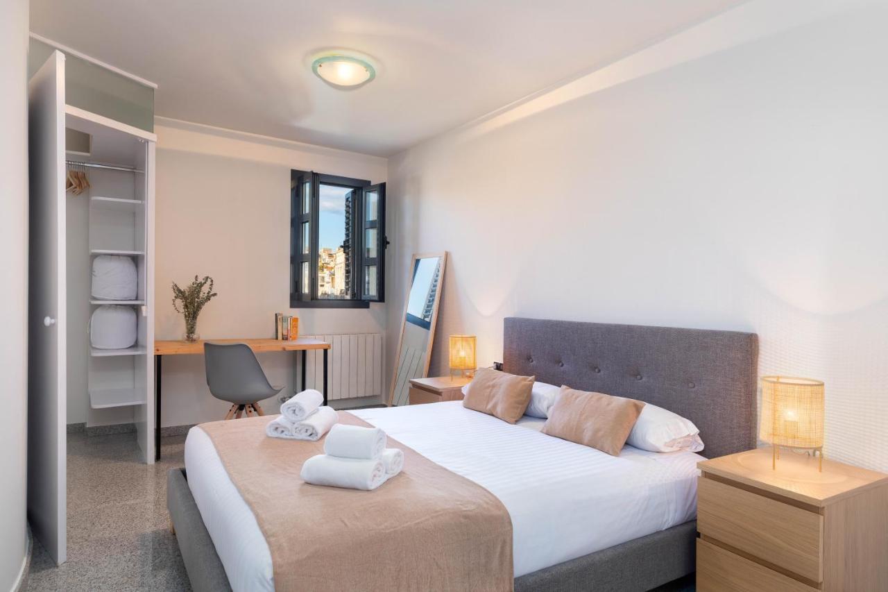 Apartamento Flateli Placa Catalunya 10 *