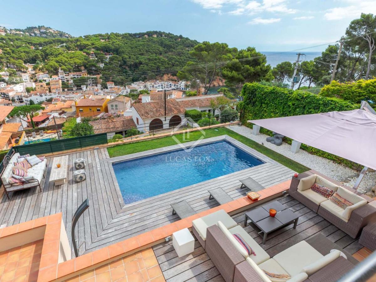 Casa Tanio 150m Walking From The Village And Town Of Holiday home