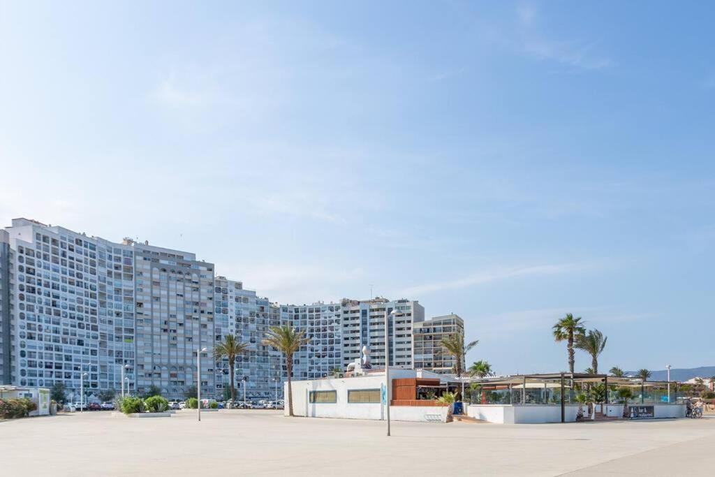 1ª Linea Playa, Wifi, Karina16 Centro, Piscinas Ampuriabrava