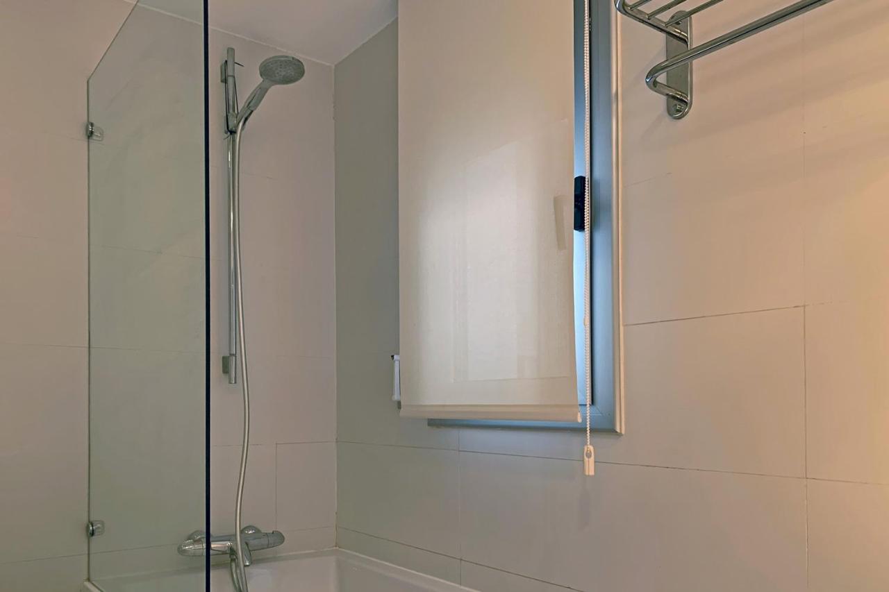 Apartamento Luxe Penthouse Centrum 300m Strand-8pax Wifi 2parking L' Escala