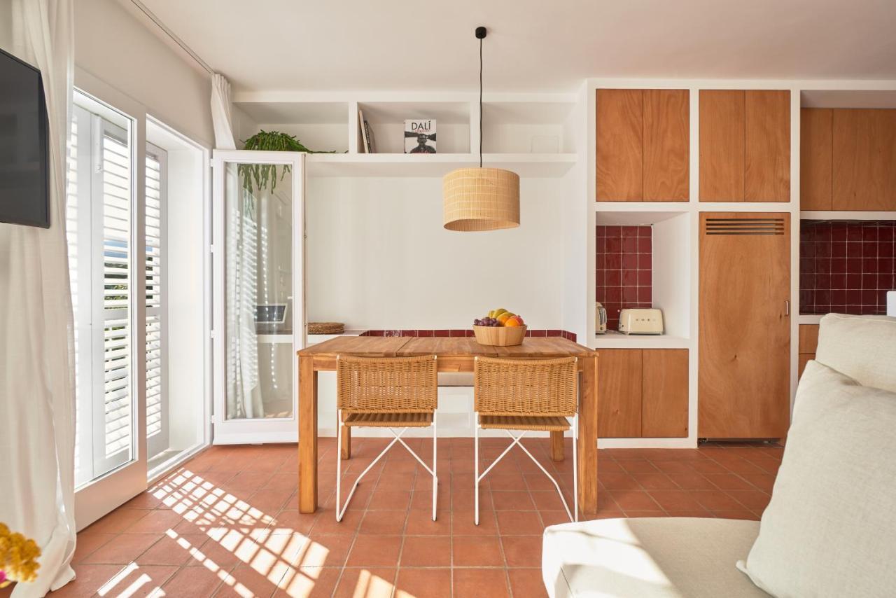 Beachfront In Center Apartamento Cadaqués